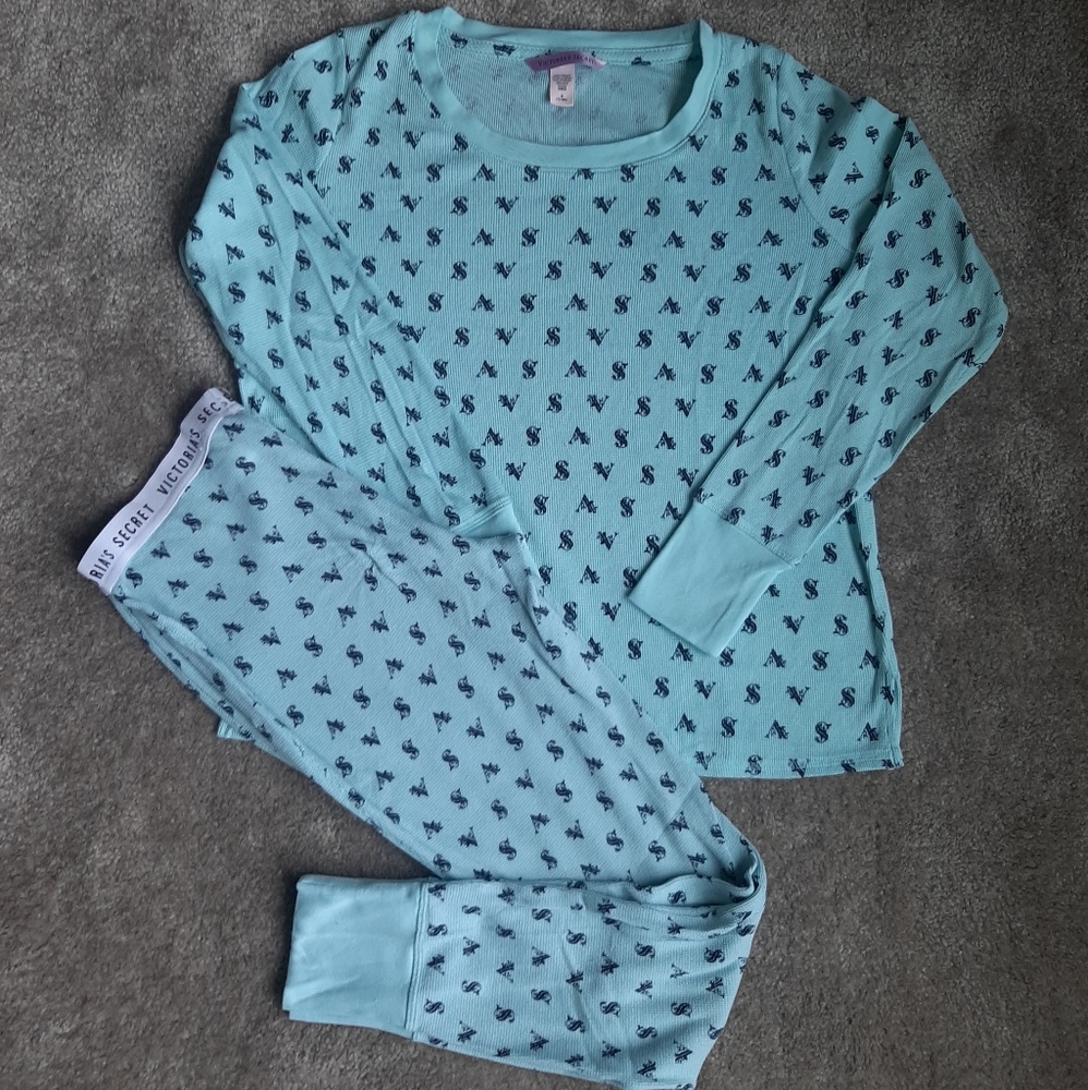 Victoria Secret Pajama Set